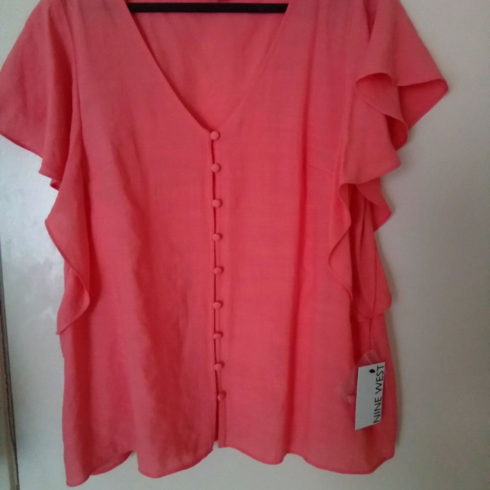New nine west blouse